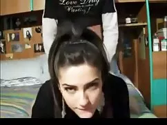 Genç Sasha iki yutma dedektif tarafından eski türkçe porno yakalandı!