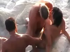 İPEK 1983 GİBİ HİSSEDİYOR türk eski porno